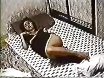 Mädchen pornofilme mit reifen frauen mit blauen Augen, nimmt einen tiefen Blowjob