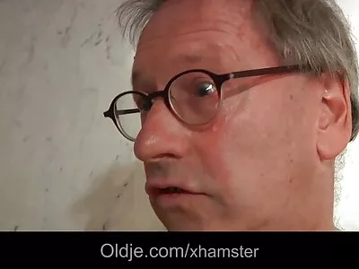 Schlanke gratis porno ü50 Brünette testet meinen Schwanz