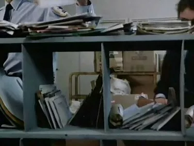 Junge Brünette bläst vor der Kamera einen kostenlose reife frauen pornos Schwanz und bekommt eine Ladung in den Mund