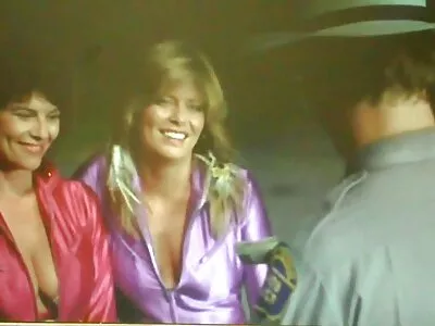 Habe meine Freundin aufgeweckt und in kostenlose pornofilme mit reifen frauen den Arsch gefickt