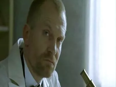 Brünette reife frauen pornofilme im Bikini reitet ihren Mann