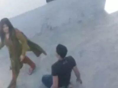 Rumänische Hottie schnippt deutsche pornofilme reife frauen ihre Bohne und spritzt ab