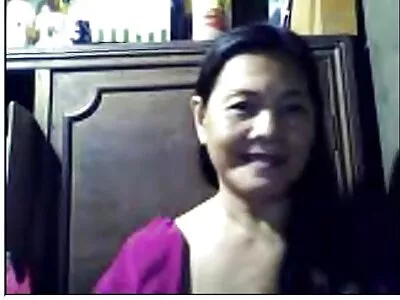 Baby sexfilme mit älteren frauen lutscht Schwänze und bekommt eine Ladung in den Mund