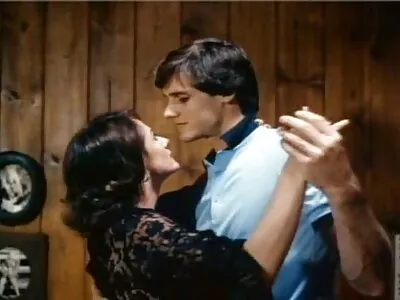 Deepthroat Blowjob von Mädchen und Sperma in den reife fotzen pornos Mund