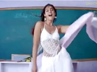 Ich liebe es, wenn meine Freundin mir reife frauen pornos Kopf gibt