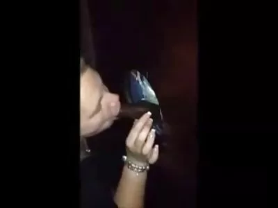 Gefickte reife frauen pornofilme Brünette maskiert und masturbiert