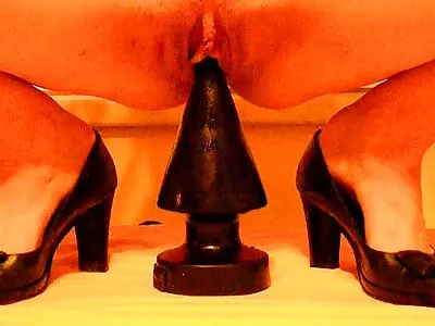 Brünette genießt Faceload reife bbw frauen