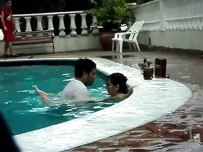 Süße Brünette in Strümpfen spielt sexfilme mit frauen ab 40 mit ihrem großen Spielzeug