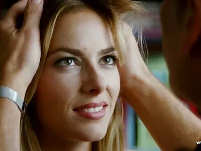 Petite Babe masturbiert wird hart reife pornofilme gefickt