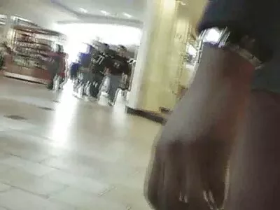 Schlampe sexfilme mit reifen damen mit kleinen Titten lutscht einen großen Schwanz