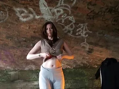 Entzückende Süße freie frauen pornos hat einen neuen Zauberstab