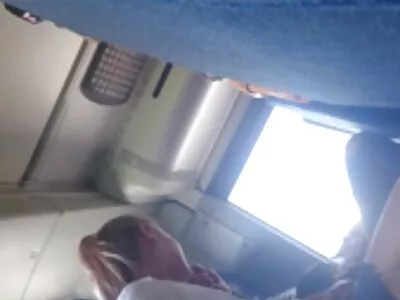 Blonde Schlampe wird von kostenlose sexfilme mit reifen frauen Kerl ins Gesicht gefickt