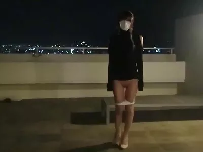 Blowjob von Brünette reife frauen pornofilme vor der Kamera