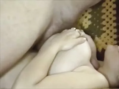 18 Jahre alt pornos reife und fickt vor der Kamera