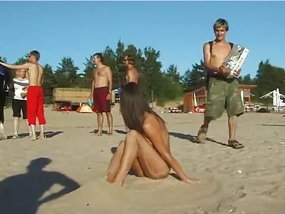 Süßes Mädchen bläst in kostenlose pornofilme mit älteren frauen der Badewanne