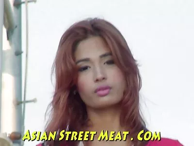 Heißes Babe liebt es pornos mit reifen frauen kostenlos zu masturbieren