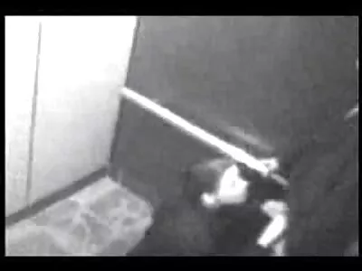 Schöne eingeölte pornofilme mit reifen damen Titten am Strand