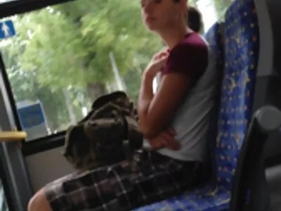 Süßes College-Baby auf den freie frauen pornos Knien