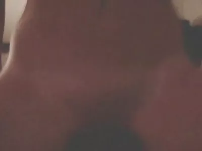 Frau mit großen Titten und pornos mit reifen frauen Brille fickt