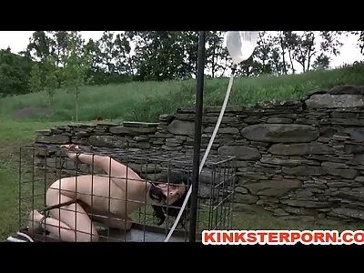 Das Mädchen in Tattoos und pornofilme reife frauen Muschi lecken